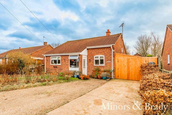 2 Bedroom Detached Bungalow For Sale In Glebe Close, Little Fransham, Dereham, NR19
