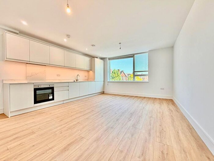 1 Bedroom Property To Rent In High Street, Barnet, EN5