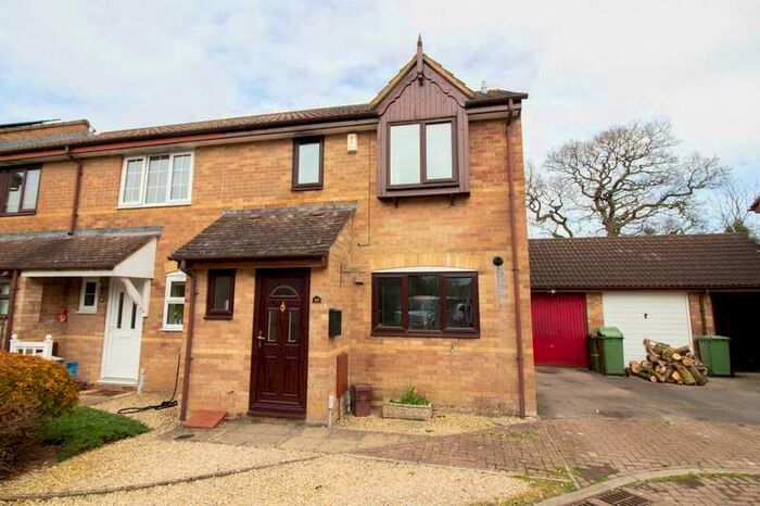 3 Bedroom Semi-Detached House For Sale In Crosscombe Gardens, Frome, BA11