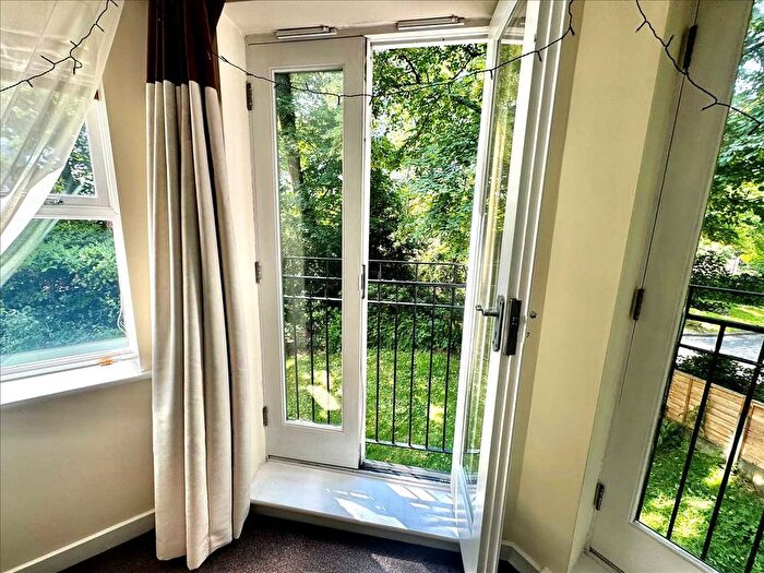 2 Bedroom Flat To Rent In Ellesmere House, Sandwich Road, Ellesmere Park, M30