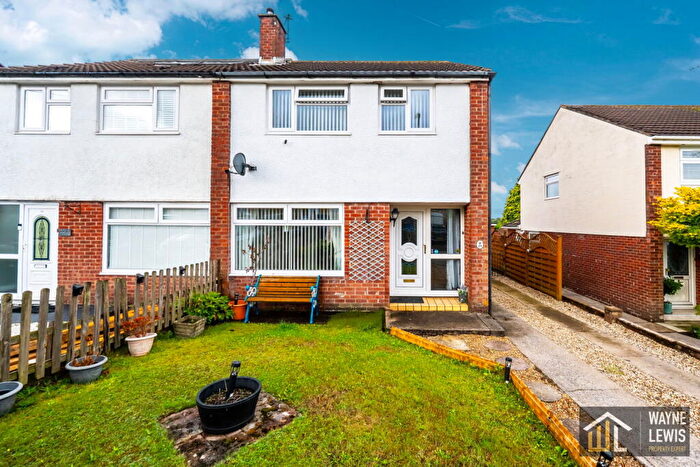3 Bedroom Semi-Detached House For Sale In Maple Close, Caerphilly, NP12