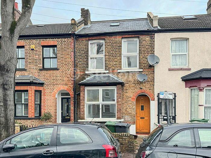 4 Bedroom Terraced House To Rent In Woodlands Road, London, E17