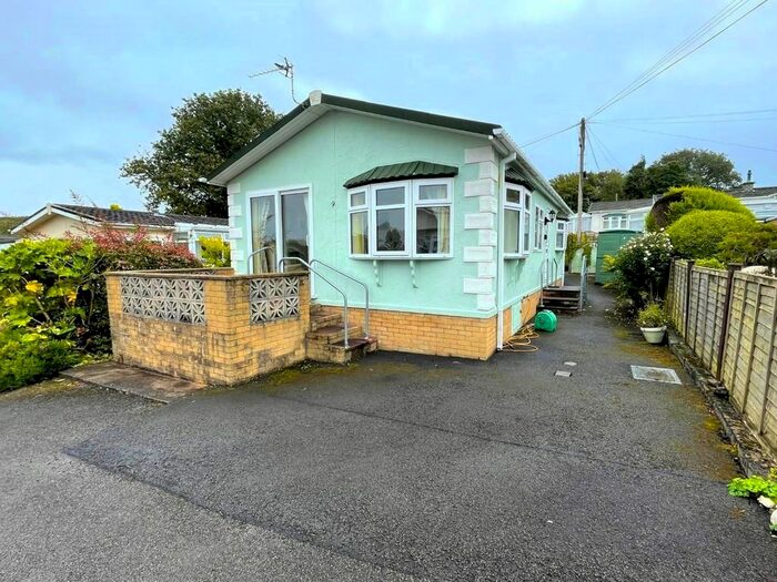 2 Bedroom Mobile/park Home For Sale In Cannisland Park, Parkmill, Swansea, SA3