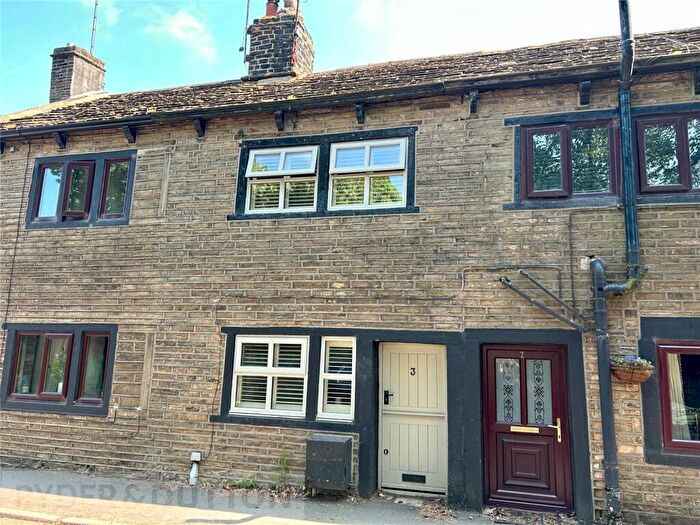 1 Bedroom Terraced House To Rent In Stainland, Halifax, West Yorkshire, HX4