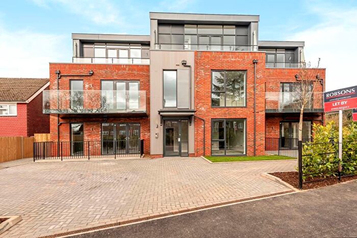 2 Bedroom Flat To Rent In Eastbury Avenue, Northwood, HA6