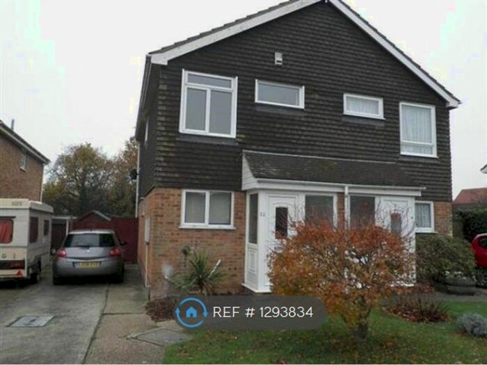2 Bedroom Semi-Detached House To Rent In Washford Farm Road, Ashford TN23