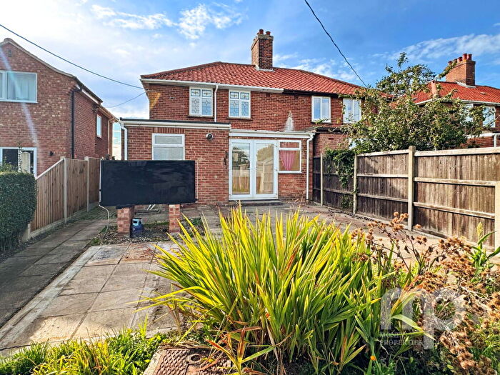 3 Bedroom Semi-Detached House For Sale In The Turnpike, Fundenhall, NR16