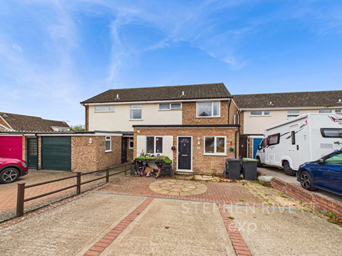 3 Bedroom Semi-Detached House For Sale In Winchester Close, Stowmarket, IP14