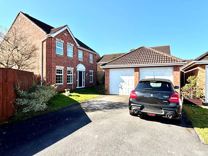 4 Bedroom Detached House For Sale In Fynamore Gardens, Calne, SN11