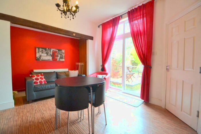 4 Bedroom House To Rent In St. Andrews Road, Semilong, Northampton, NN2