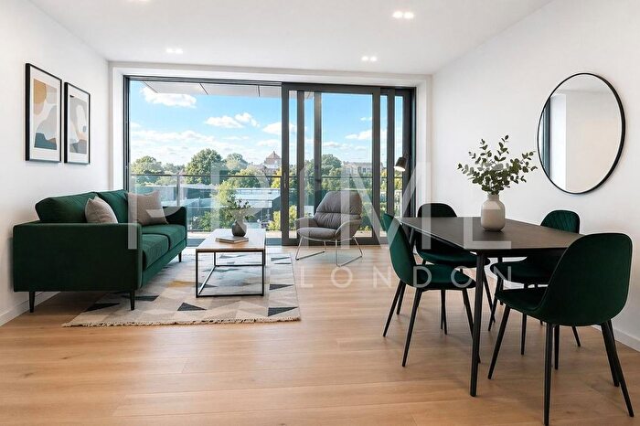 1 Bedroom Flat For Sale In Lillie Square, West Brompton, London, SW6