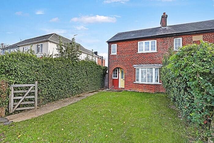 2 Bedroom End Of Terrace House For Sale In Fyfield Road, Ongar, CM5