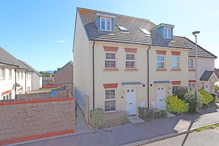 4 Bedroom End Of Terrace House To Rent In Swallow Way, Cullompton, EX15