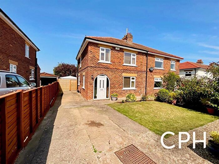 3 Bedroom Property For Sale In Willow Garth, Newby, Scarborough, YO12