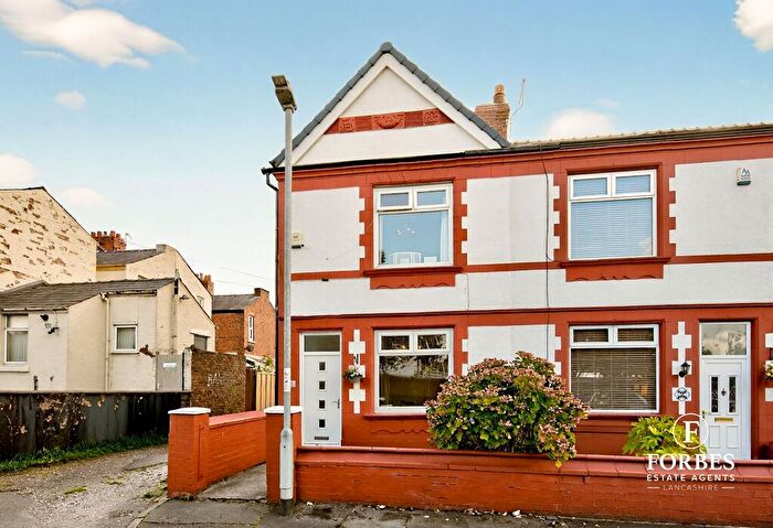 3 Bedroom End Of Terrace House For Sale In Grove Road, Walton-le-Dale, Preston, PR5