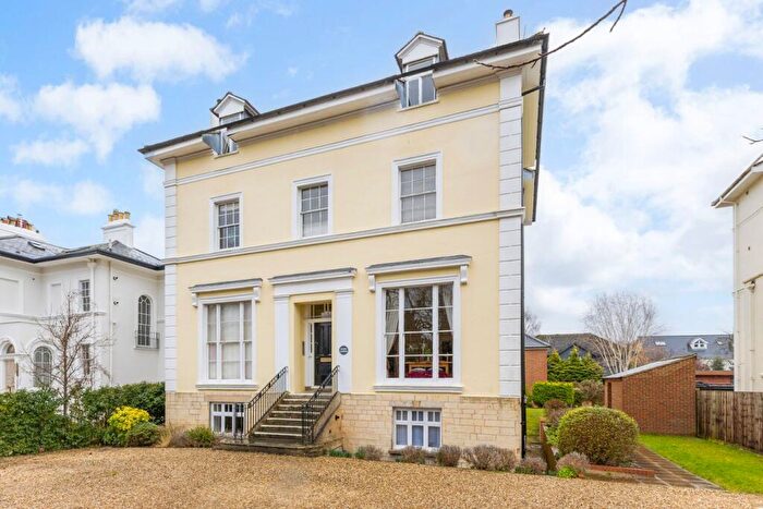 2 Bedroom Apartment For Sale In The Park, Cheltenham, GL50