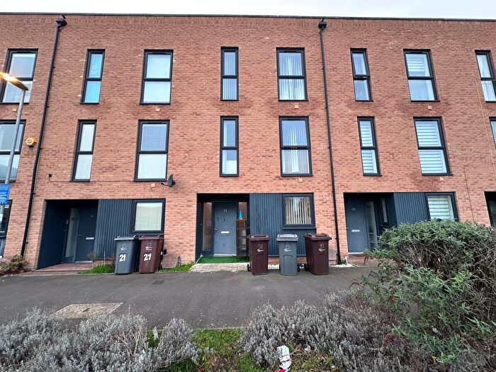 5 Bedroom Terraced House To Rent In Royal Anglian Way, Dagenham, RM8