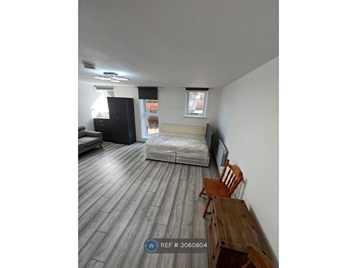 Studio To Rent In High St, Spalding, PE11