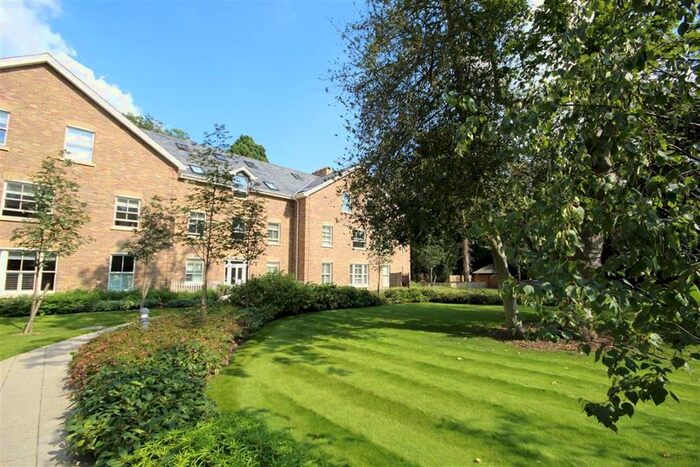 1 Bedroom Flat To Rent In Langdon Park, Teddington, TW11