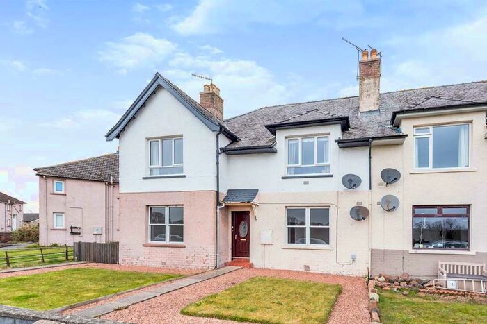 3 Bedroom Flat For Sale In Balfour Place, Milton Of Balgonie, Glenrothes, Fife, KY7