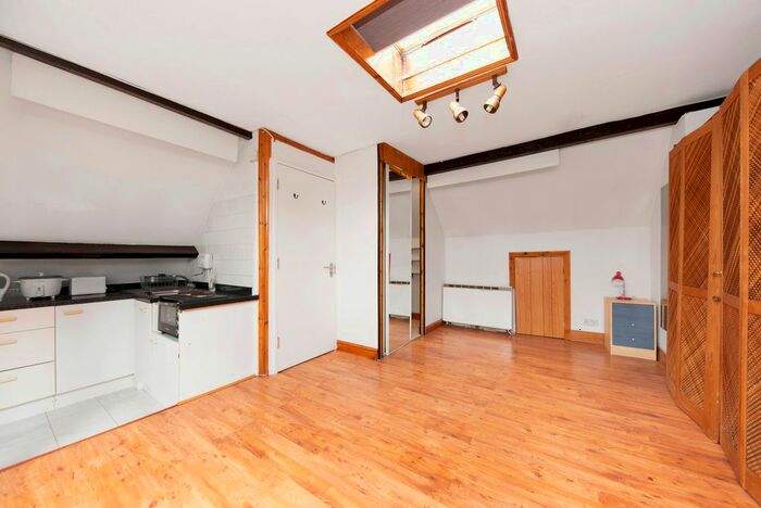 1 Bedroom Studio To Rent In Compton Road, London, SW19