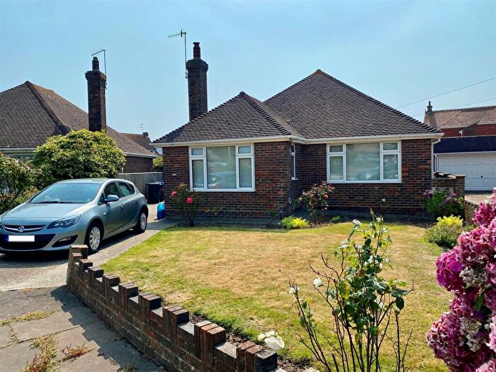 3 Bedroom Detached Bungalow To Rent In Devonport Road, Worthing, BN11