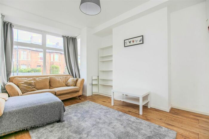 5 Bedroom Terraced House To Rent In Chillingham Road, Heaton, Newcastle Upon Tyne, NE6