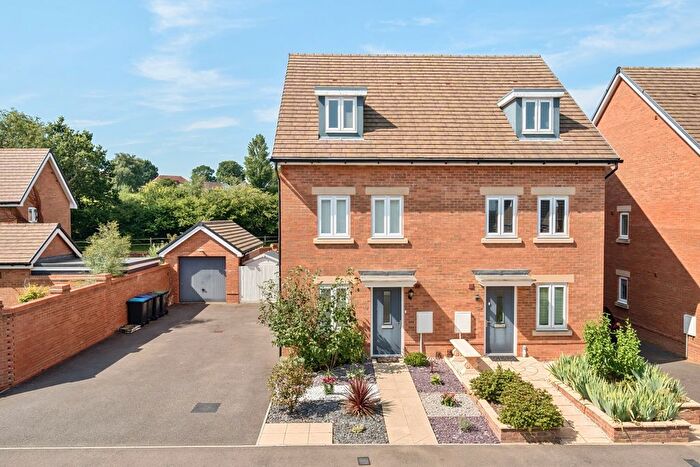 3 Bedroom Town House To Rent In Hassocks Gate, Hassocks, BN6
