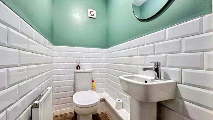 1 Bedroom House To Rent In Brook Road, Bristol, BS5