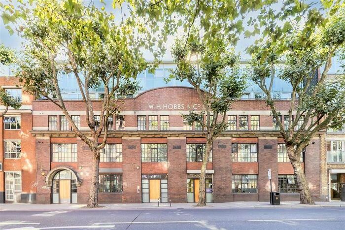 2 Bedroom Flat To Rent In Tower Bridge Road, London, SE1