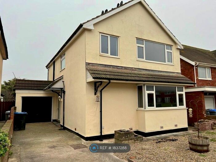 4 Bedroom Detached House To Rent In Huntingdon Road, Thornton-Cleveleys, FY5