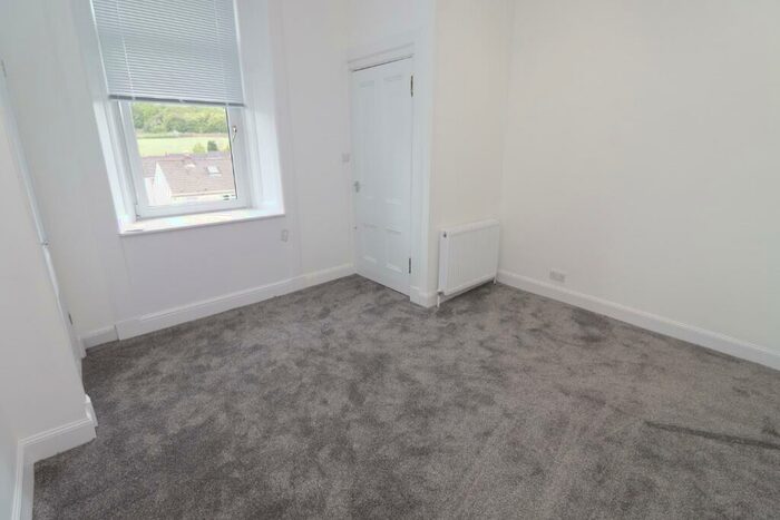 2 Bedroom Flat To Rent In Clarkston Road, Muirend, Glasgow, G44