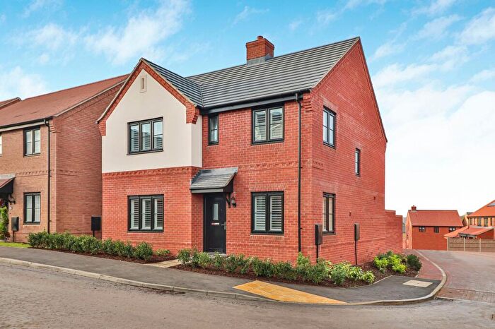4 Bedroom Detached House For Sale In Rose Manor, Hadleigh, IP7