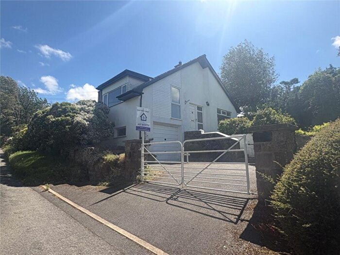 4 Bedroom Semi-Detached House For Sale In Bryn Y Waen, Y Felinheli, Gwynedd, LL56