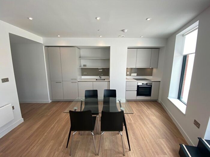 2 Bedroom Apartment To Rent In Whitworth Street Manchester, M1