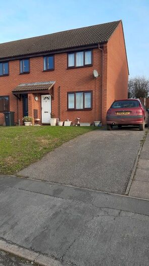 3 Bedroom Town House To Rent In Broxtons Wood, Westbury, Shrewsbury, SY5