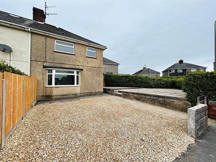 3 Bedroom End Terrace House To Rent In Caswell Street, Llanelli, SA15