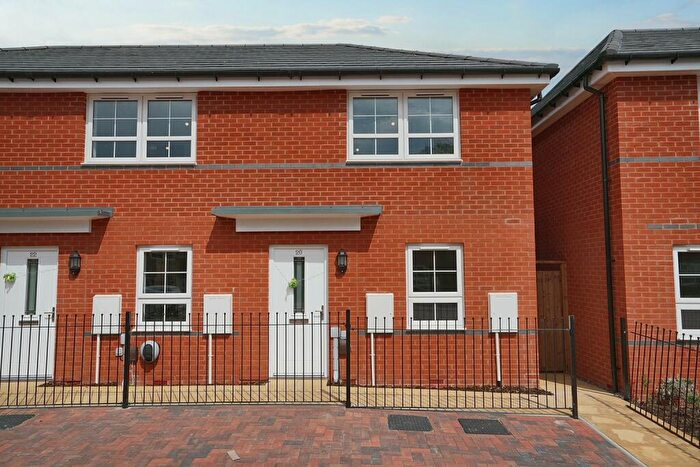 2 Bedroom End Of Terrace House To Rent In Campbell Drive, Upper Lighthorne, Leamington Spa, CV33