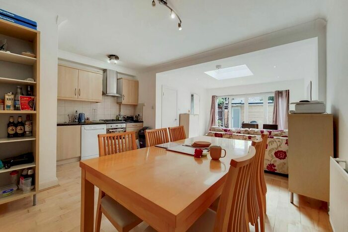 4 Bedroom End Of Terrace House To Rent In Liberty Avenue, Colliers Wood, London, SW19