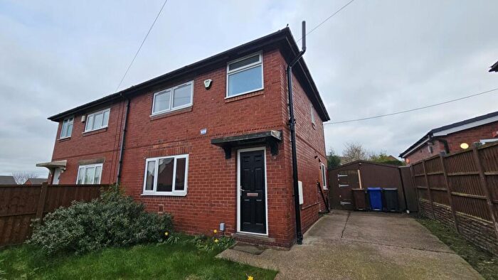 3 Bedroom Semi-Detached House To Rent In Collingdridge Road, Wombwell, S73
