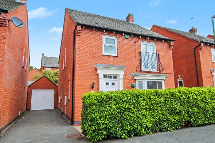 4 Bedroom Detached House For Sale In Moray Close, Swadlincote, DE11