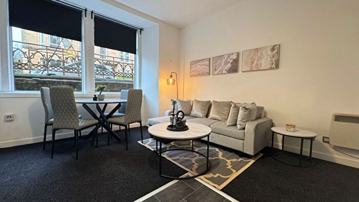 2 Bedroom Flat To Rent In Derby Street, Finnieston, Glasgow, G3