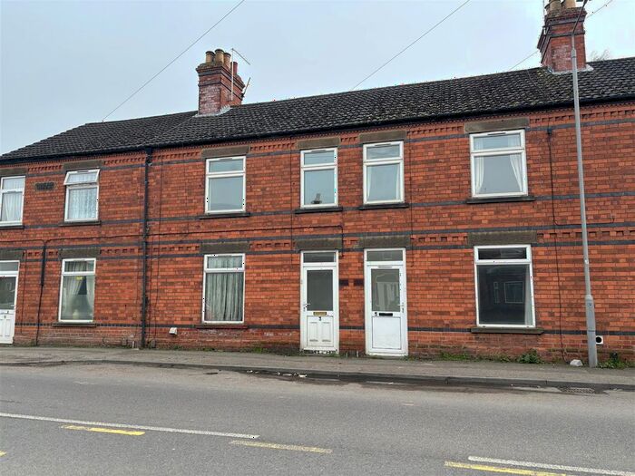 3 Bedroom Terraced House To Rent In Hawton Lane, Balderton, Newark, NG24