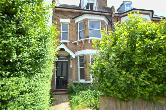 1 Bedroom Flat To Rent In Mackenzie Road, Beckenham, BR3