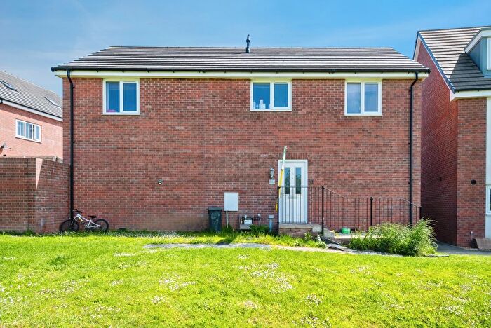 2 Bedroom Flat For Sale In Rew An Margh, Newquay, Cornwall, TR8