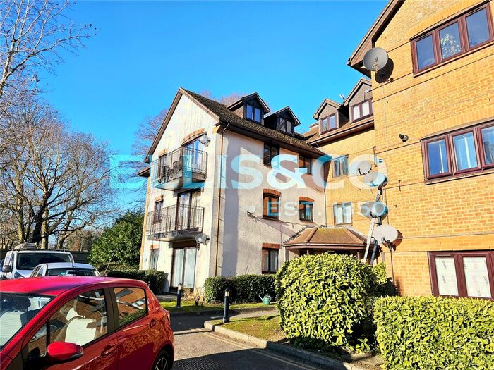 2 Bedroom Flat To Rent In Cygnet House, Uxbridge Road, Stanmore, Middlesex, HA7