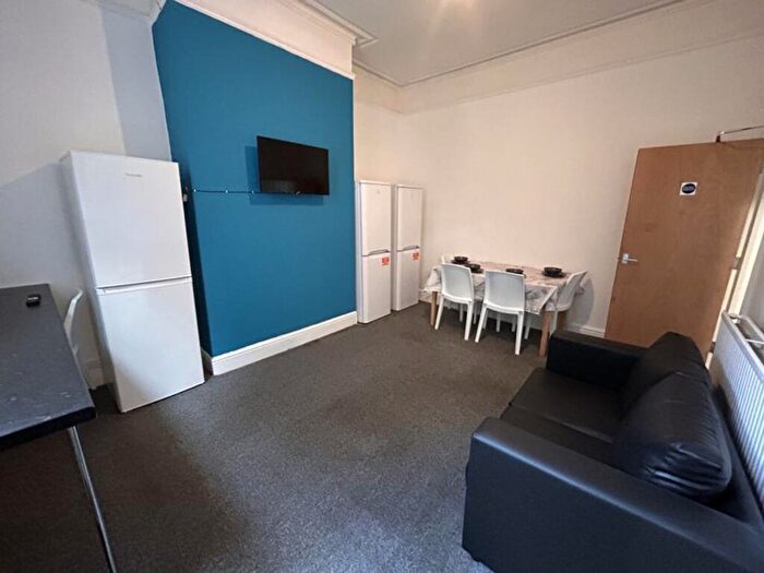 1 Bedroom House To Rent In Glencoe Road, Sheffield, S2