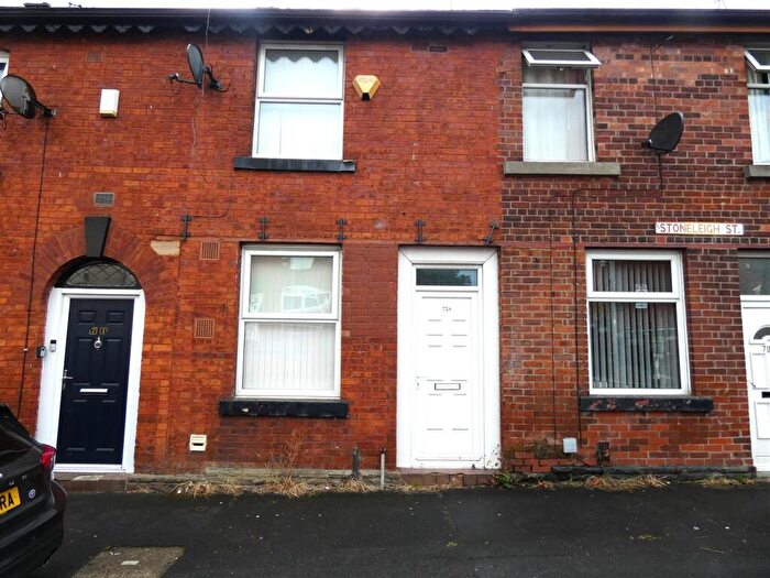 2 Bedroom House To Rent In Stoneleigh Street, Oldham, OL1