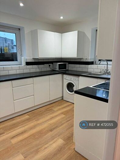 3 Bedroom Maisonette To Rent In Whitear Walk, London, E15