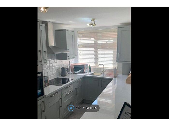 1 Bedroom Flat To Rent In Cambridge Street, Rugby, CV21